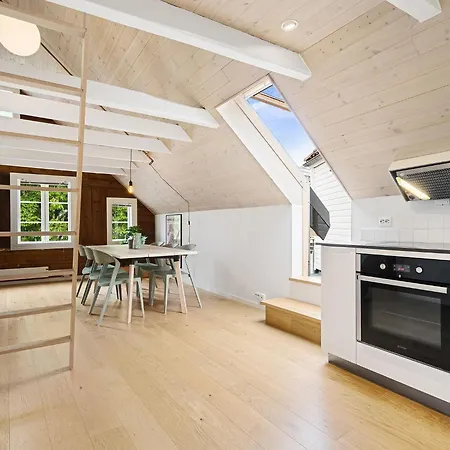 Charming Rooftop In Heart Of Daire